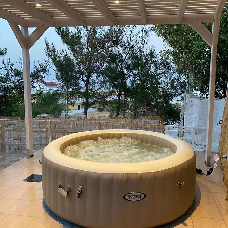 Theros Luxury Дом отдыха *