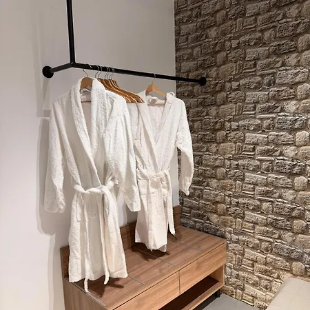 Theros Luxury Tatil Evi
