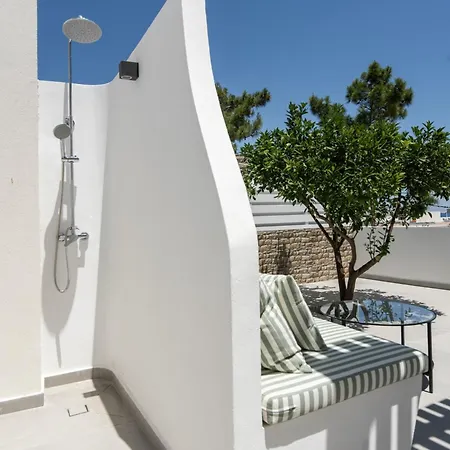 Theros Luxury ארכאנגלוס