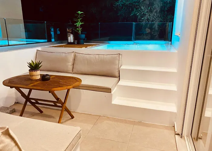 Theros Luxury * Archangelos (Rhodes)